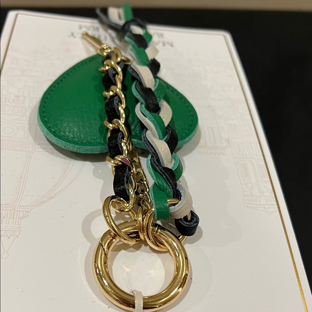 La Via | Italian Leather Heart Bag Charm 💚 - Picture 12 of 12